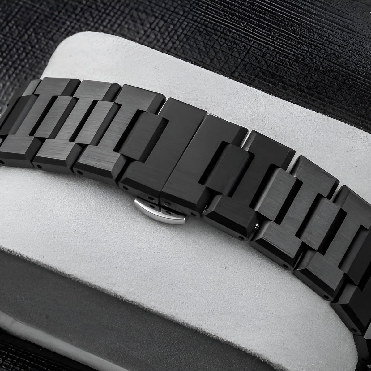 New Metel Black Aura Watch – Stylish Analog Watch for Men & Boys