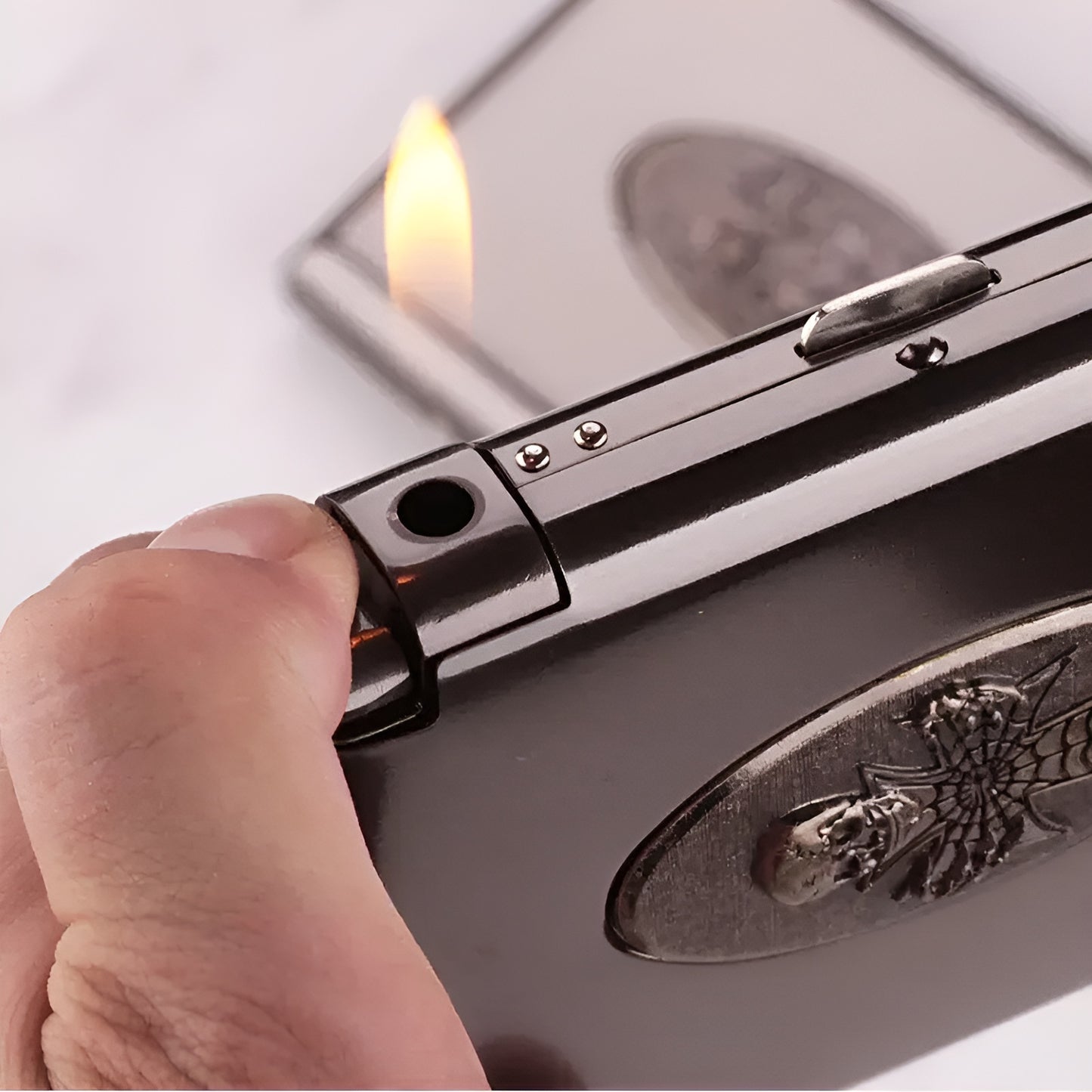 Premium Cigarette Case with Lighter