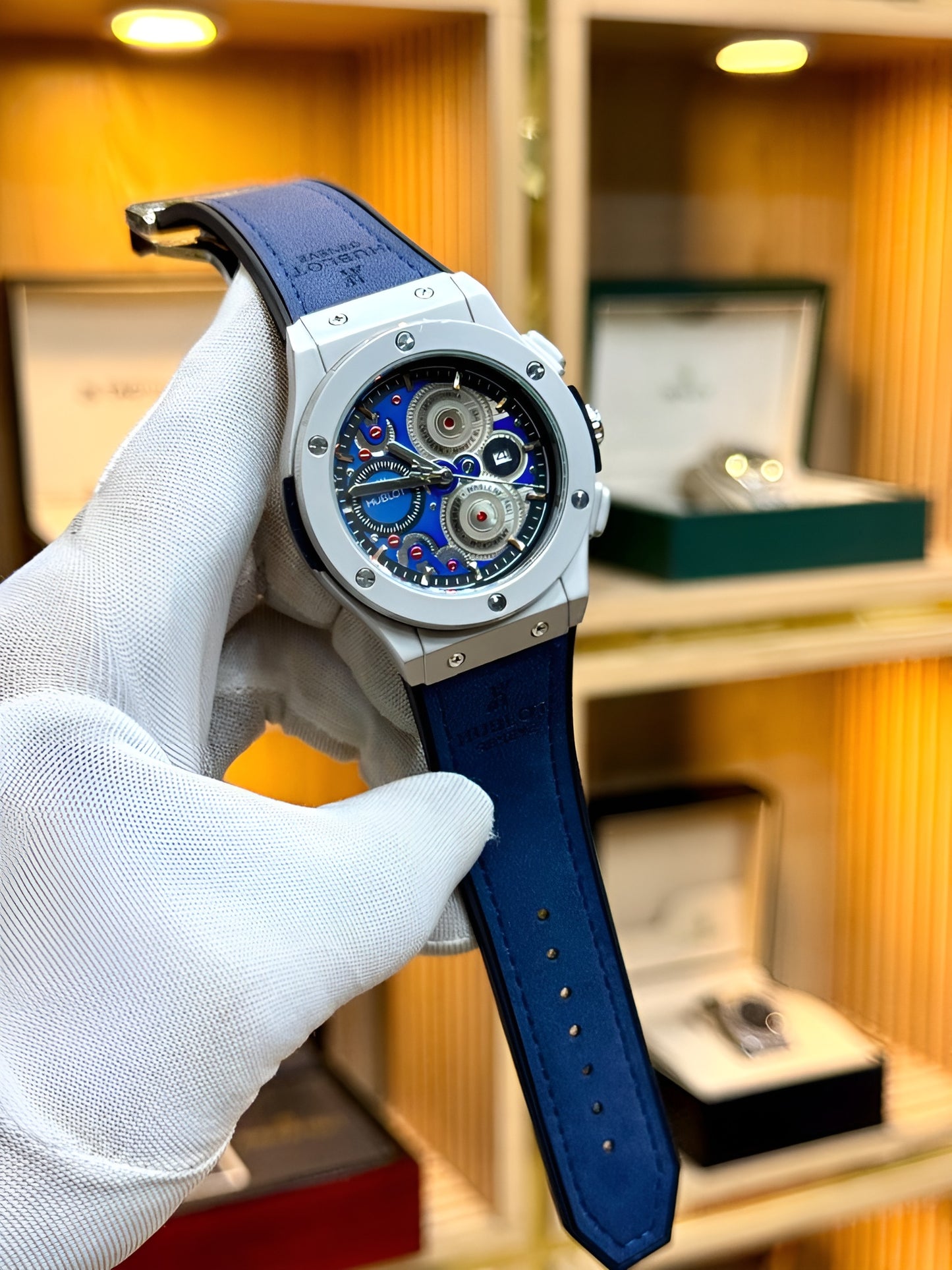New Model Quartz Movement H Watch