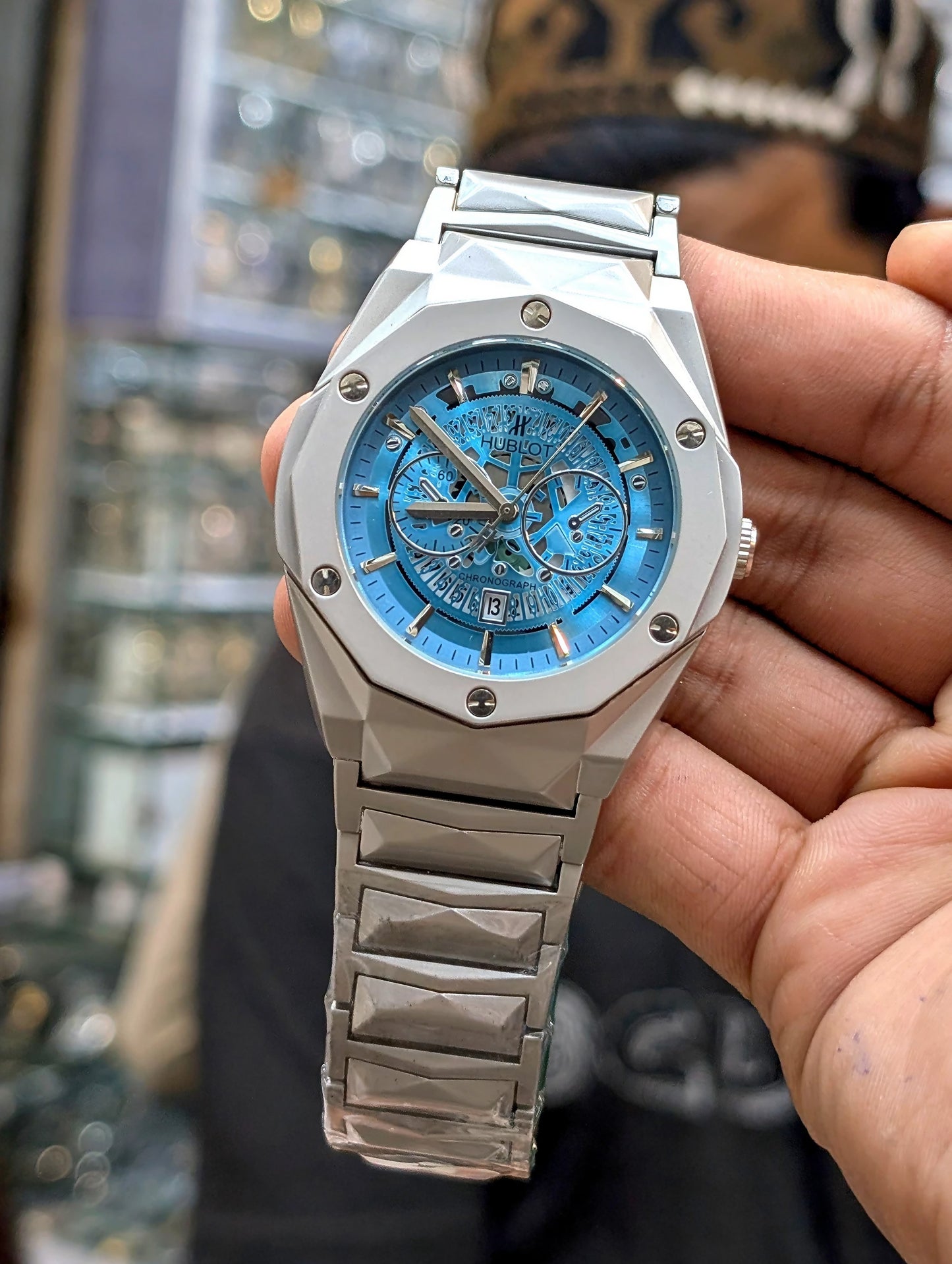 Diamond Cut Master Lock Mens & Boys Watch
