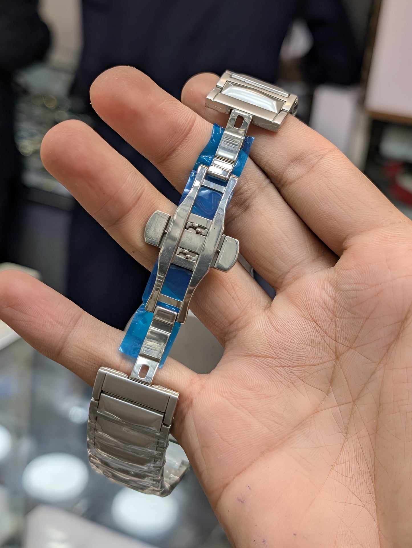 Diamond Cut Master Lock Mens & Boys Watch